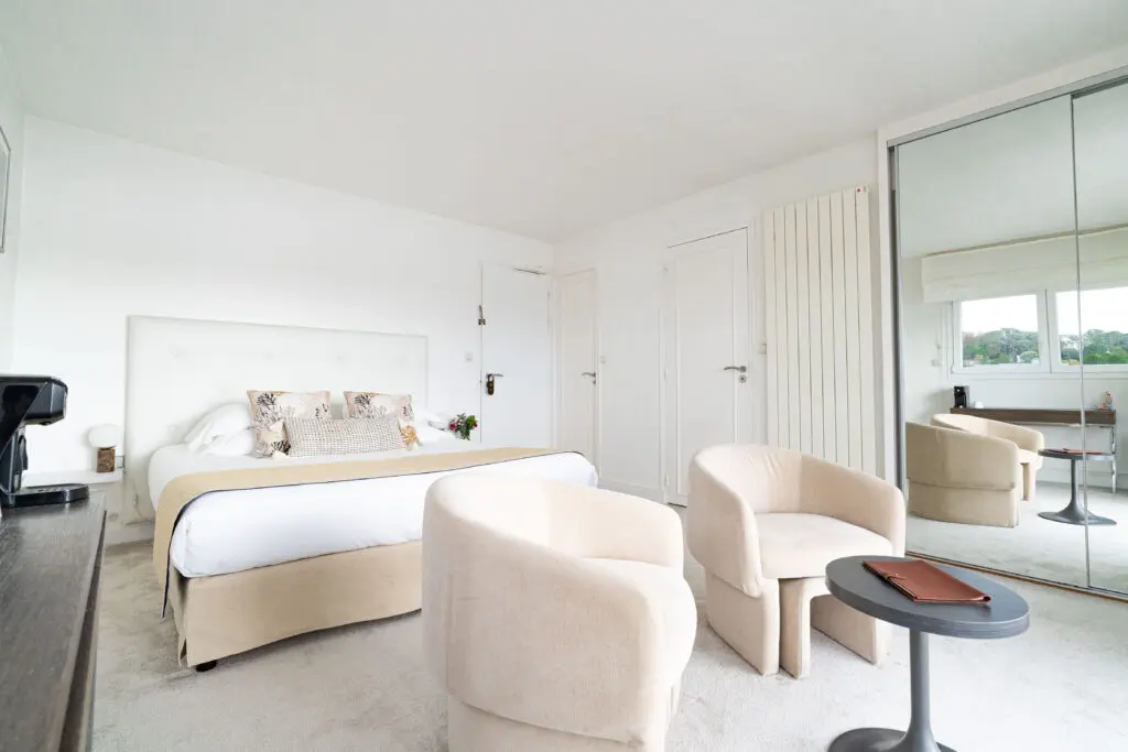 Image par défaut illustrant le propos de la page Chambre Balcon sur l’Horizon de Coeur de Nacre