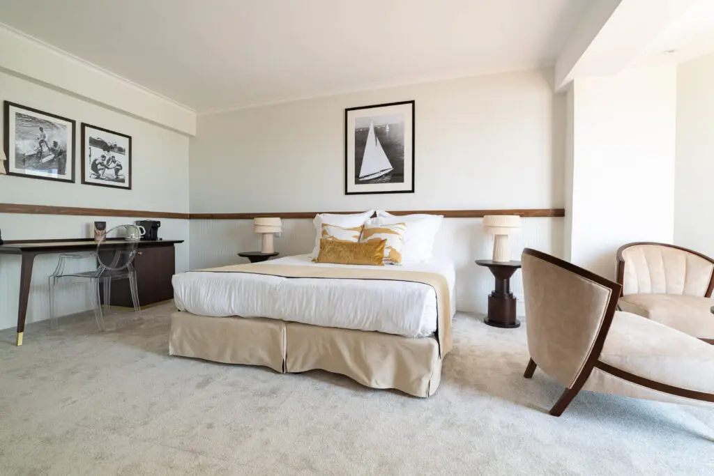 Image par défaut illustrant le propos de la page Chambre Terrasse sur le large de Coeur de Nacre