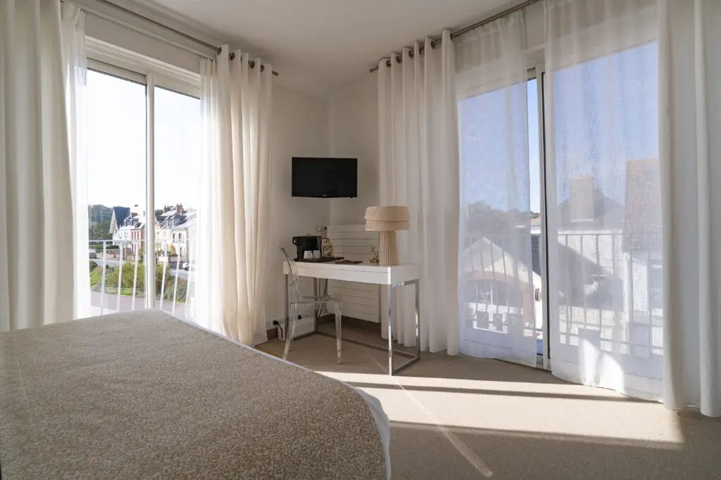 Image par défaut illustrant le propos de la page Chambre Entre Deux vues de Coeur de Nacre