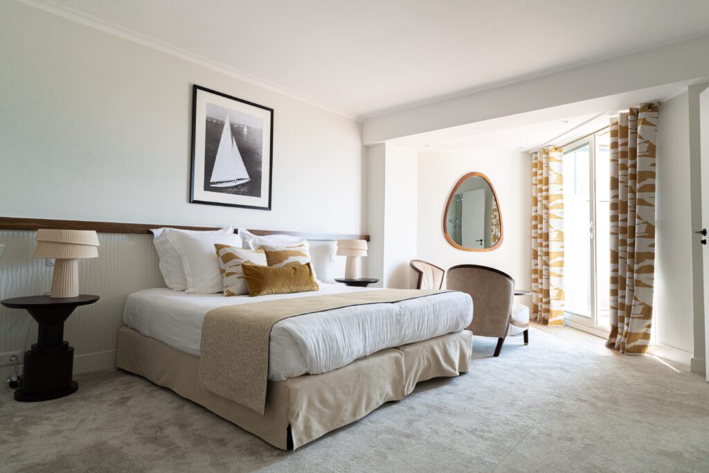 Image par défaut illustrant le propos de la page L’Hôtel de Coeur de Nacre