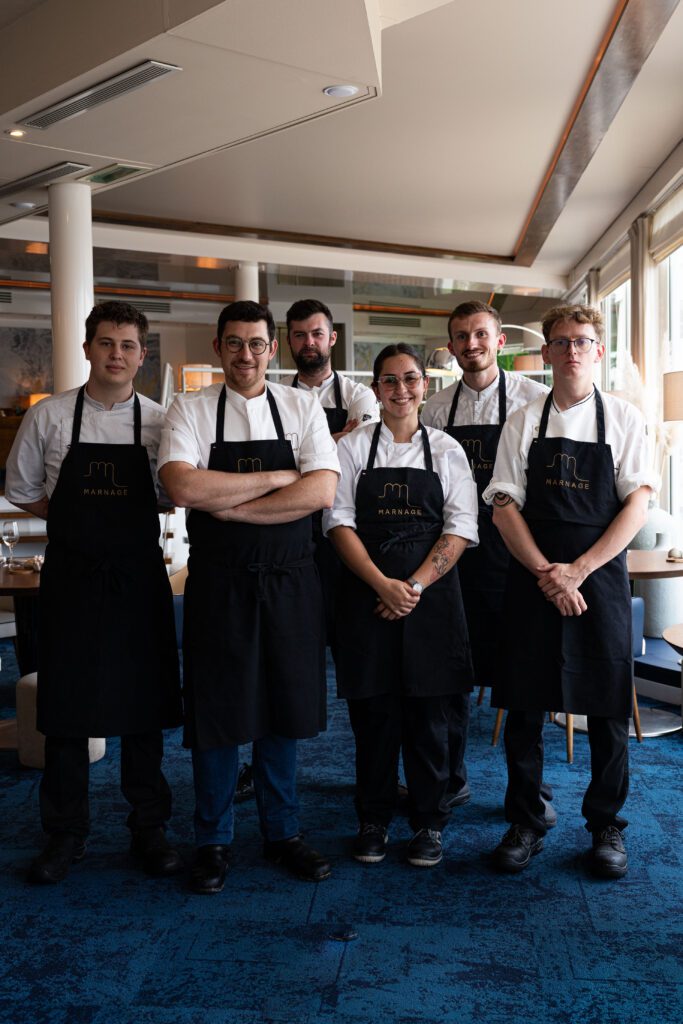 Image par défaut illustrant le propos de la page Le restaurant de Coeur de Nacre